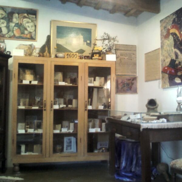 Emblema histórico en Córdoba: Museo del libro de&hellip;