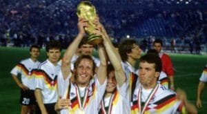 ITALIA 1990